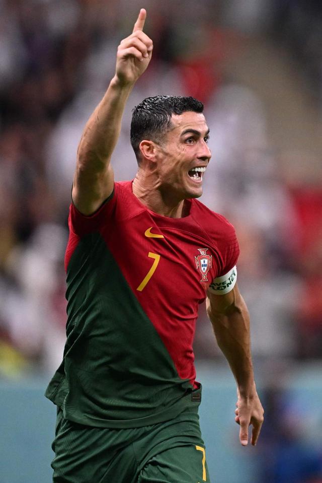 格林：杜兰特得分强于科比！科比更会杂耍，但杜兰特效率高！