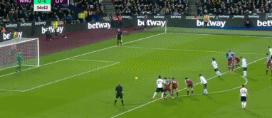 雄鹿vs森林狼：阿德托昆博对决爱德华兹，谁能笑到最后？