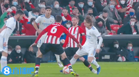 暗示加盟？浙江博主晒托利奇集锦，球员去年曾攻