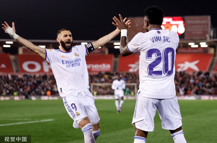 《红色沙漠》预购预告片发布！炫酷机甲和骑龙翱翔