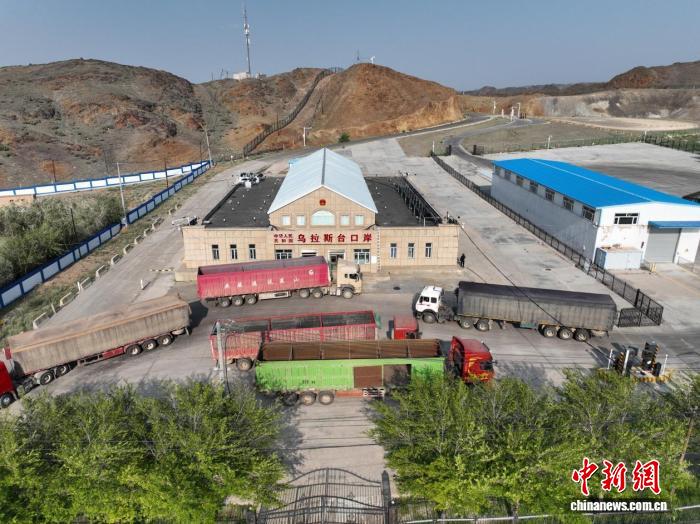 深度解析：五大联赛转会传闻与最新动态 - 懂球帝